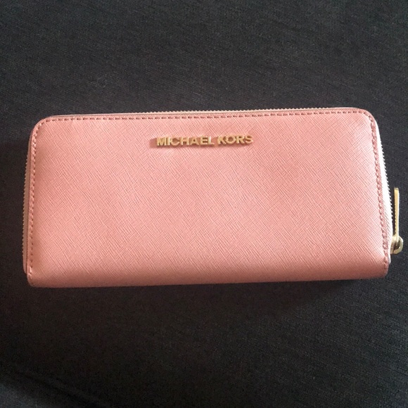 jet set travel crossgrain leather continental wallet